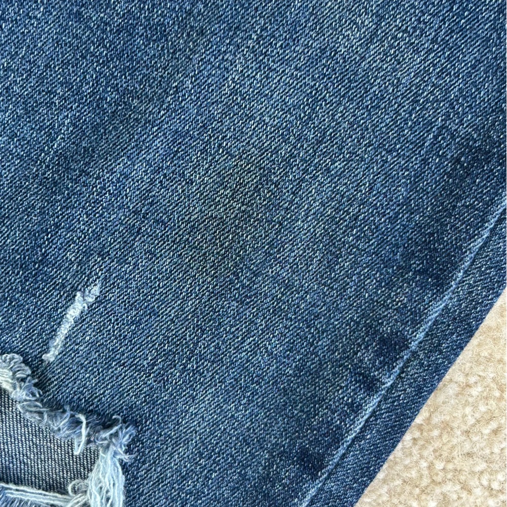 Levi’s Ripped Jeans - Picture 14 of 16
